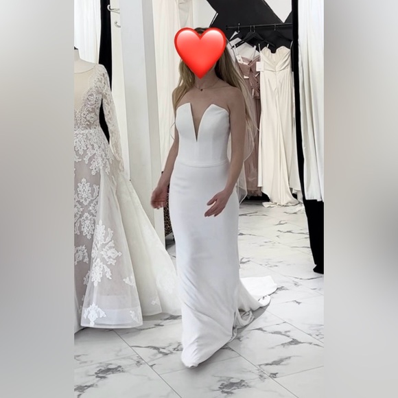 Private Label Ivory Fit & Flare Wedding Gown. NEW - Picture 3 of 9